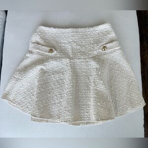 NWOT H&M Chic Cream Tweed Mini Skirt Size 4